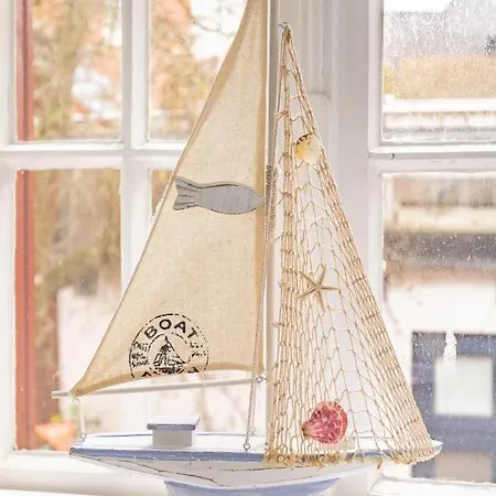 Kleines-versteck * Westerland